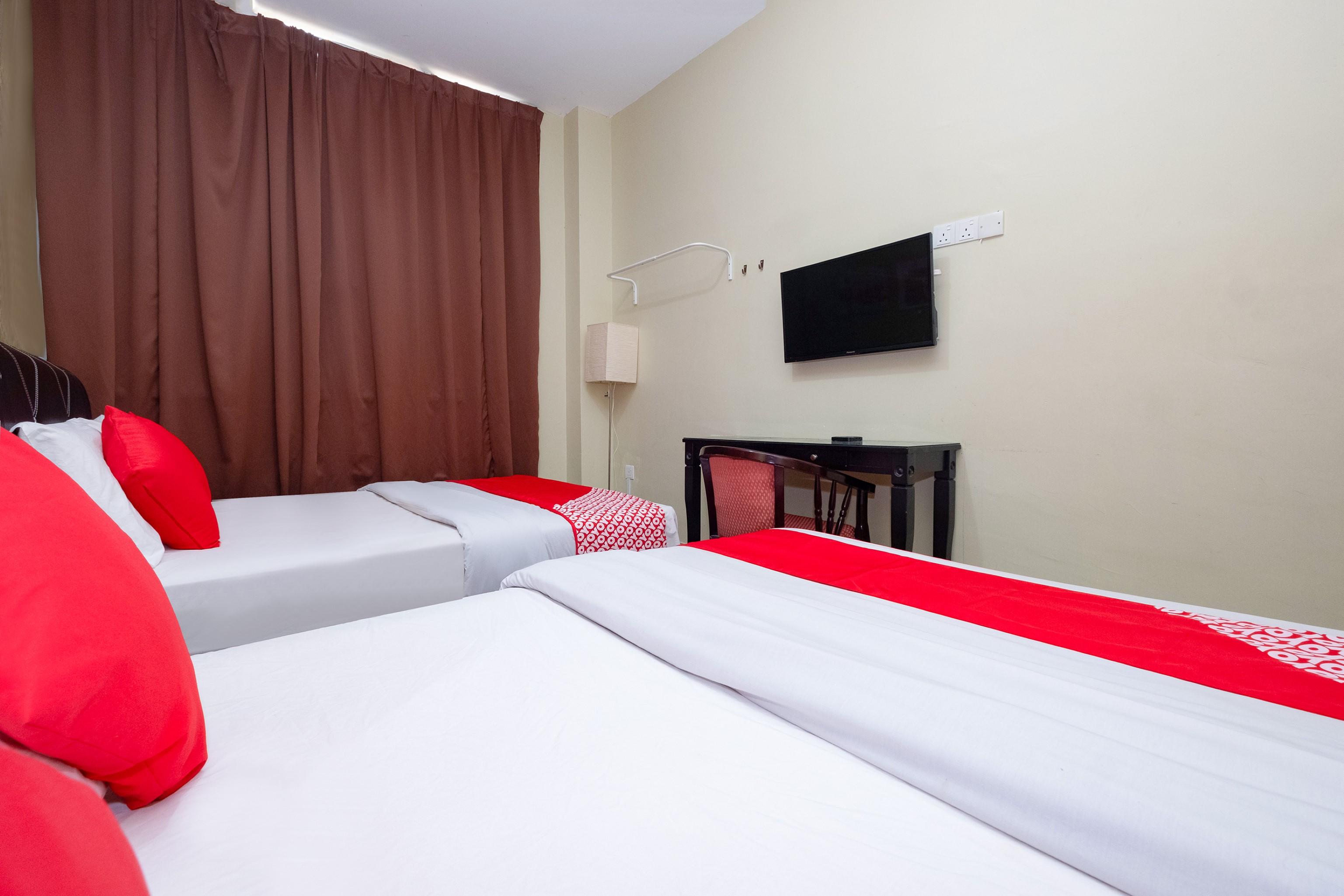 Oyo 89981 Nyamanya Hotel Kuantan Eksteriør bilde