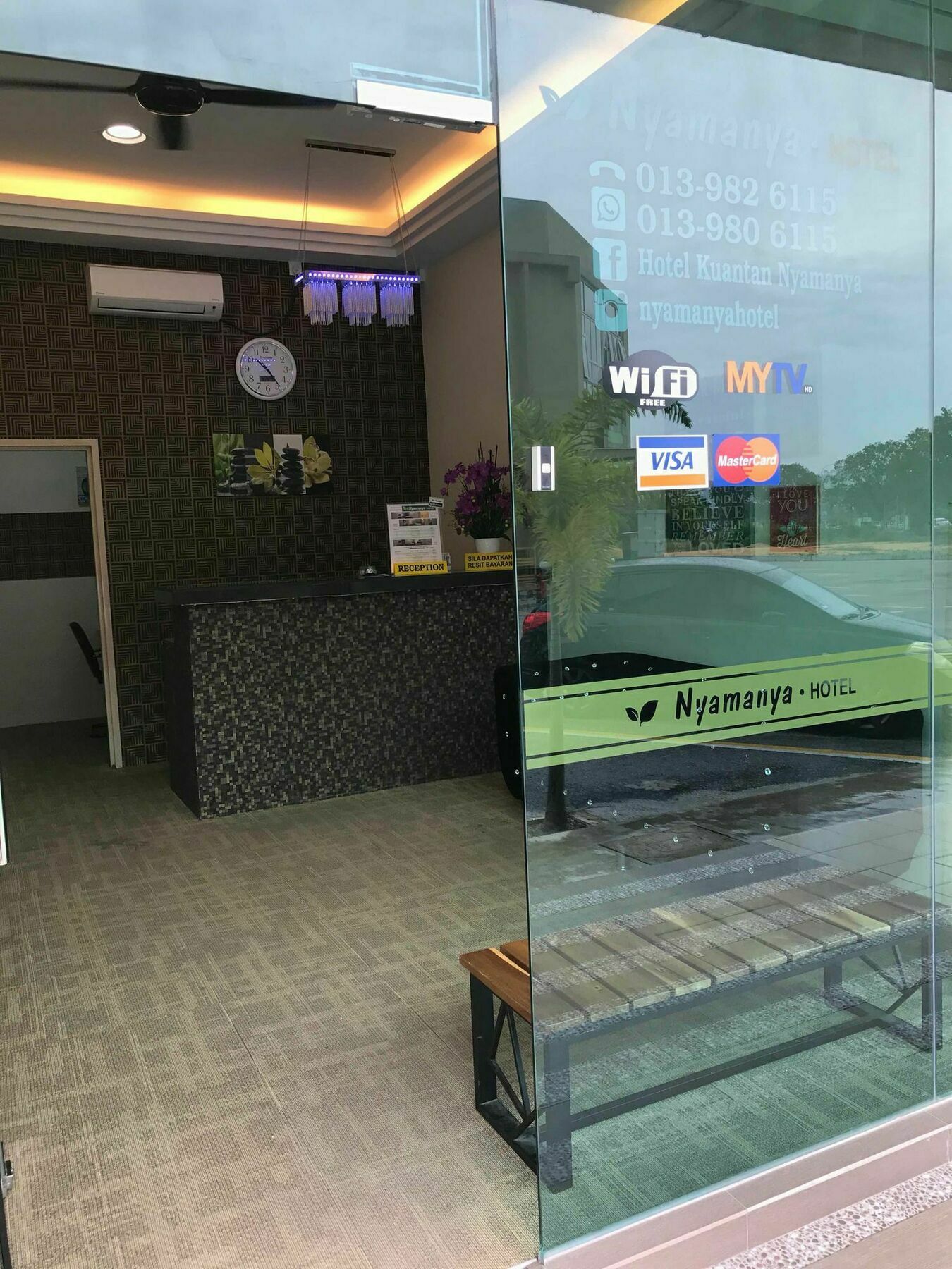 Oyo 89981 Nyamanya Hotel Kuantan Eksteriør bilde